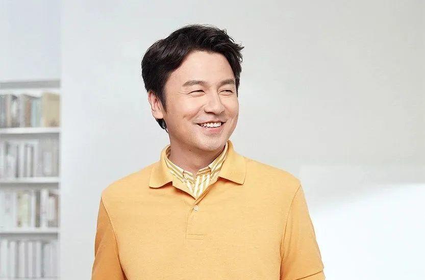 这些中年大叔的广告好好好魔性啊! 这些中年大叔的广告好好好魔性啊!