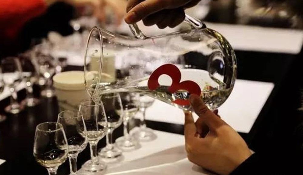 七轮酱酒