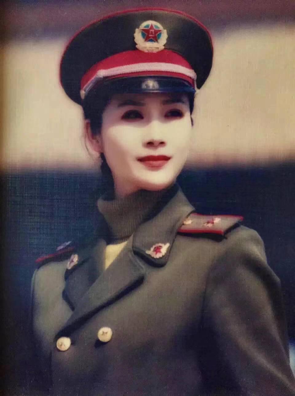 何芬