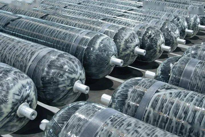 复合包裹式压力容器
