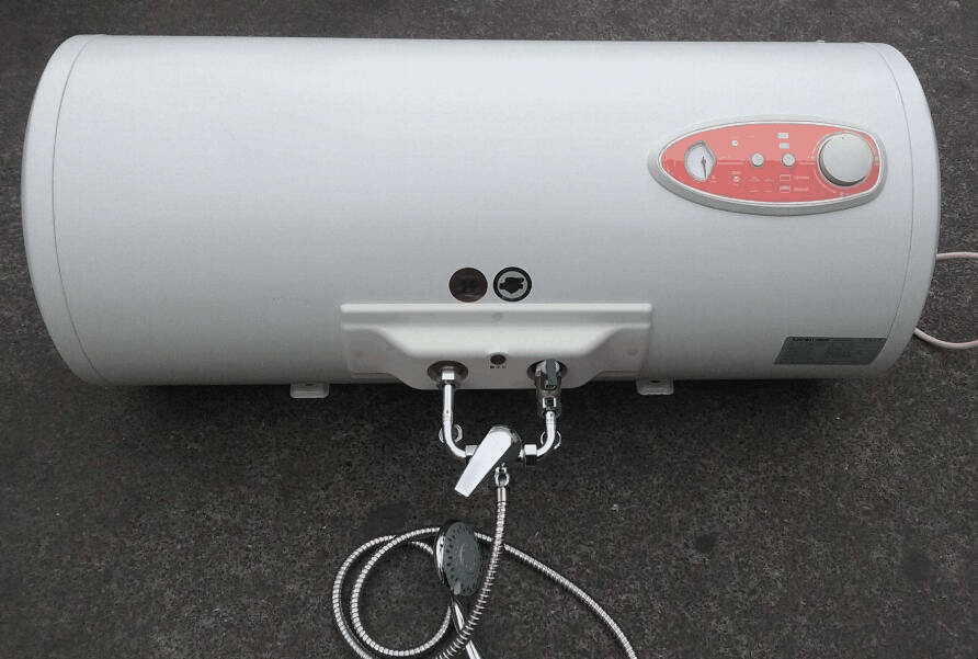 储水式热水器