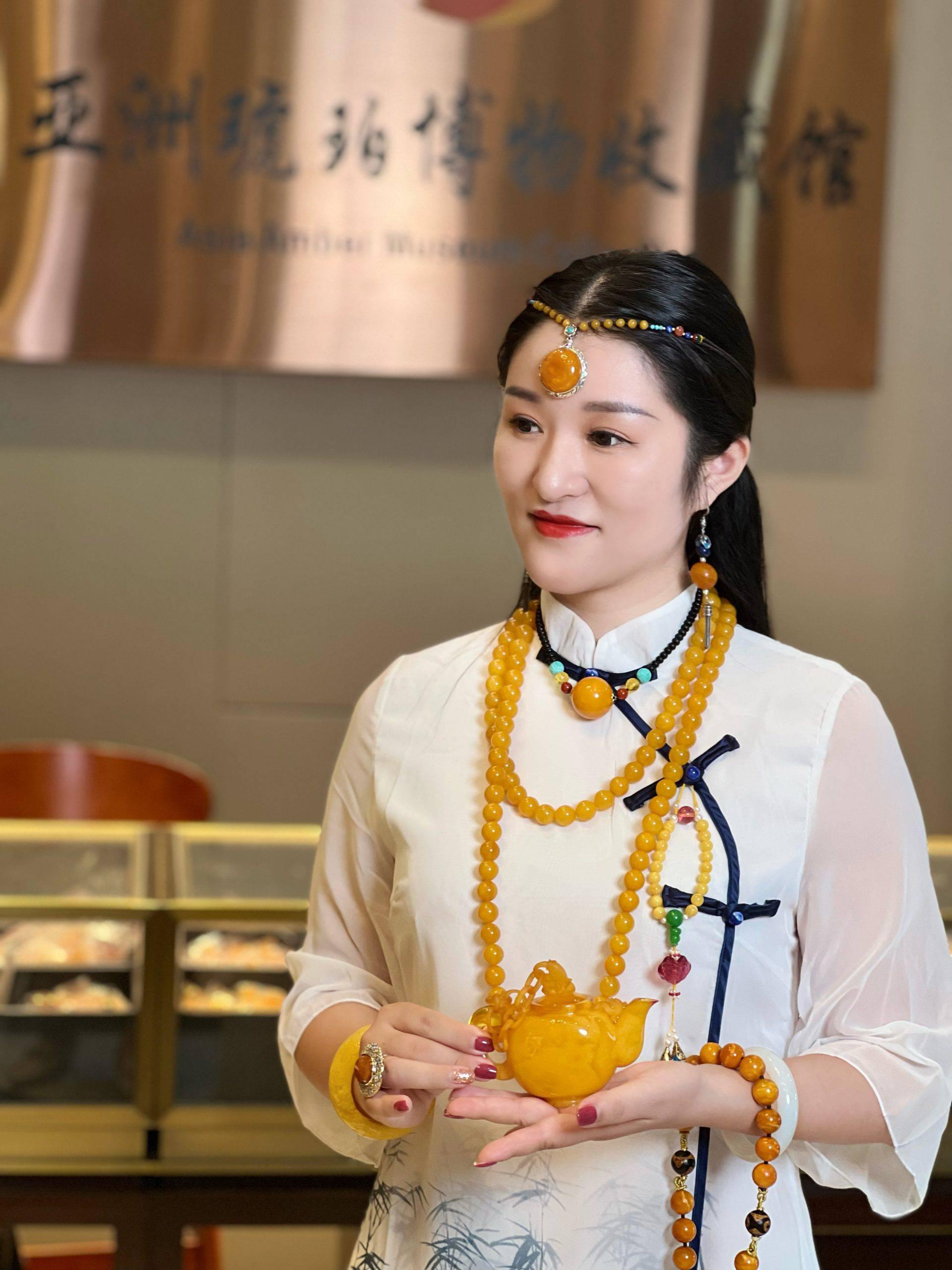 李诗悦