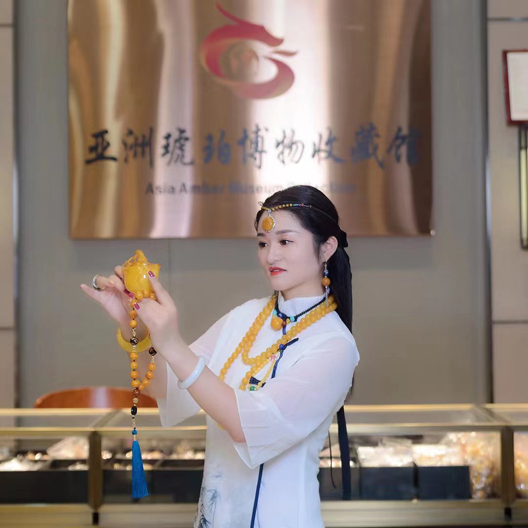 李诗悦
