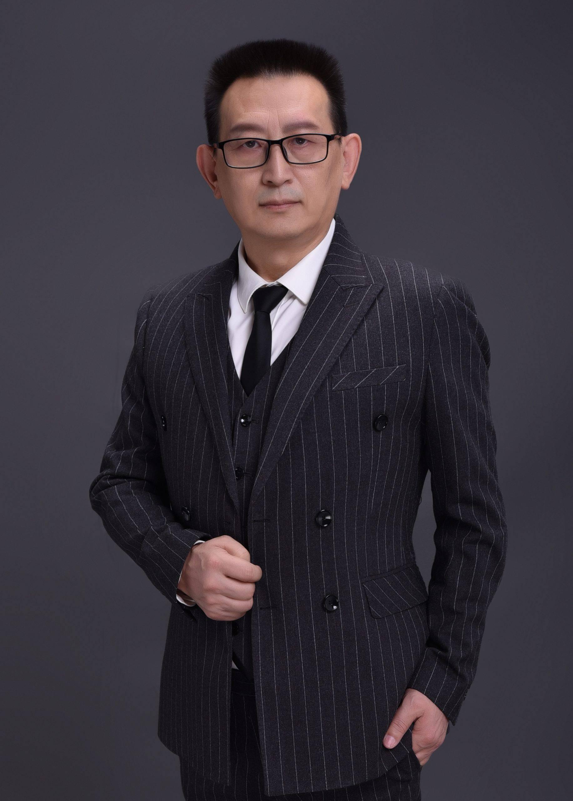 邓学平(中国股票机构还原数据发明人)