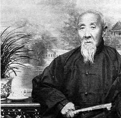 四两坨