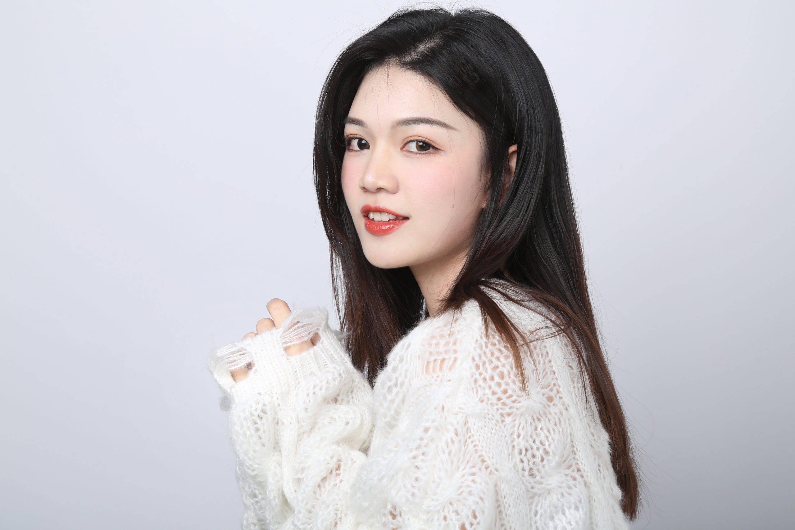 小麦(主持人)