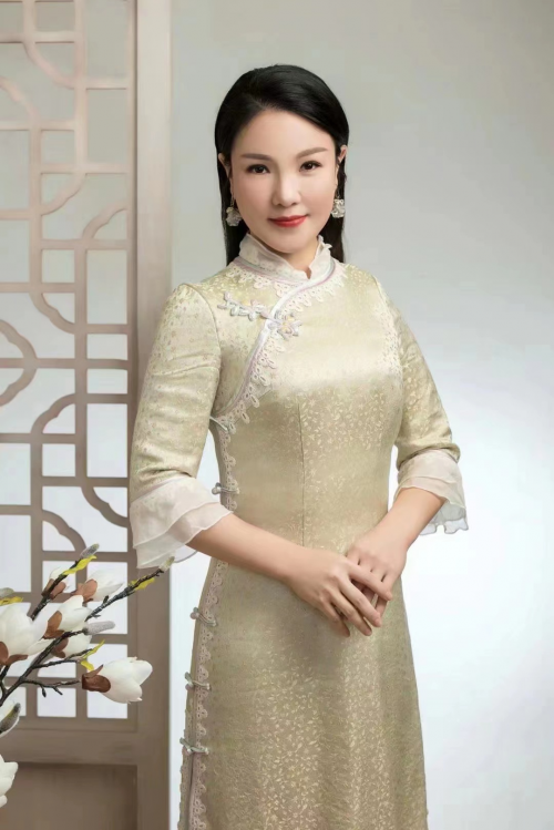 王榕祺(周易形象设计、心理咨询师)