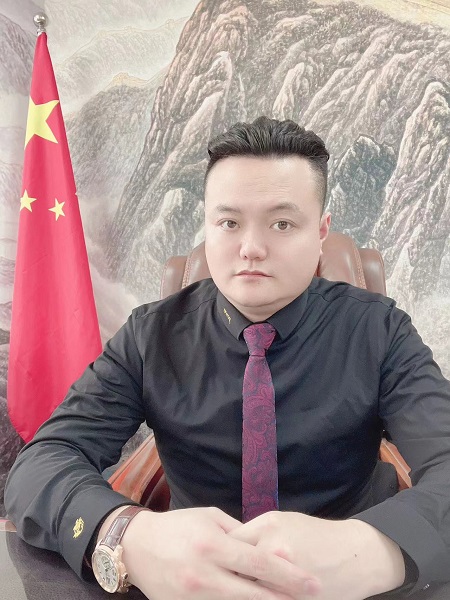 周英俊