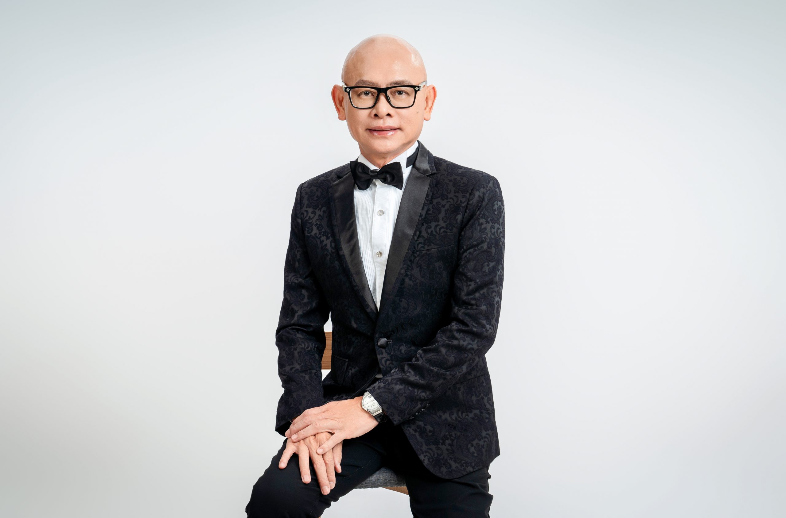 卓顺发(善济医社主席)
