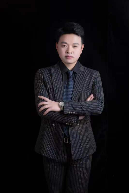 何政迤