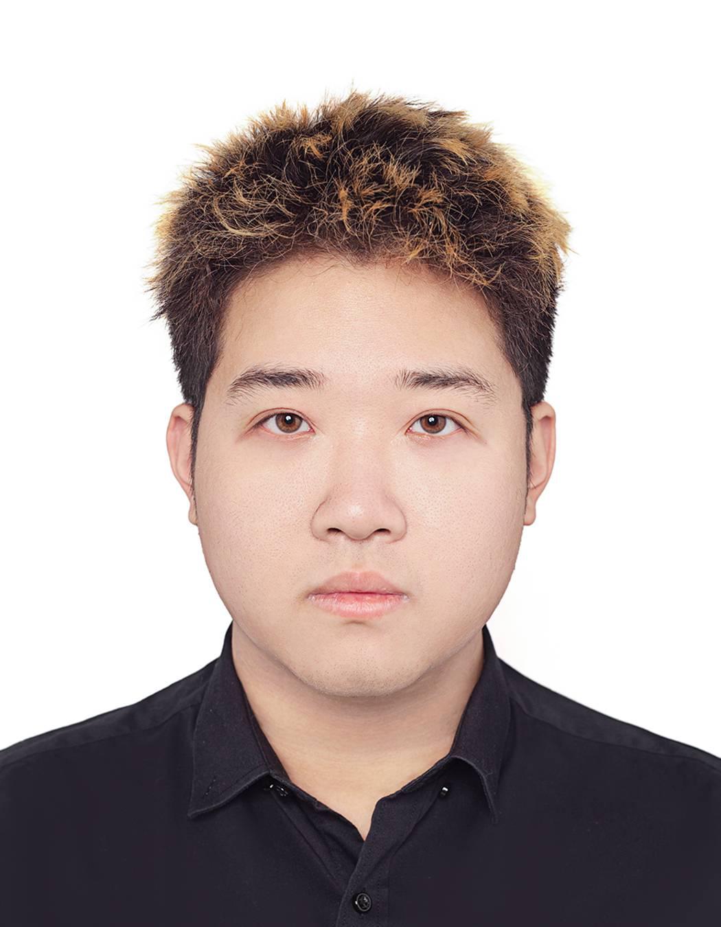 秦梓航