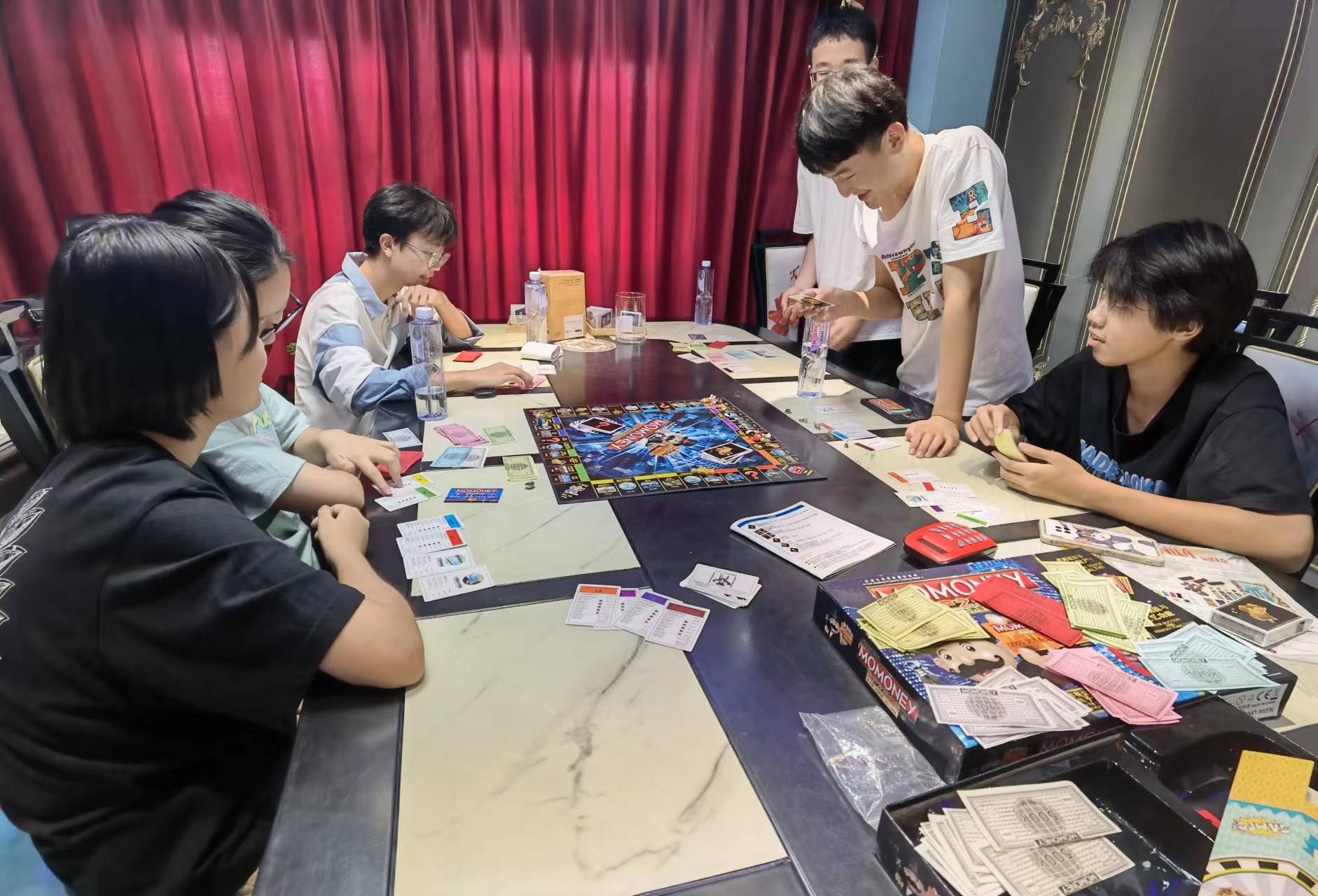 2023-11-10/01/https://map.s-jl.com/wp-content/uploads/sites/14/2024/09/20240928014734-66f76036717f0.jpg 关伟(数学老师)