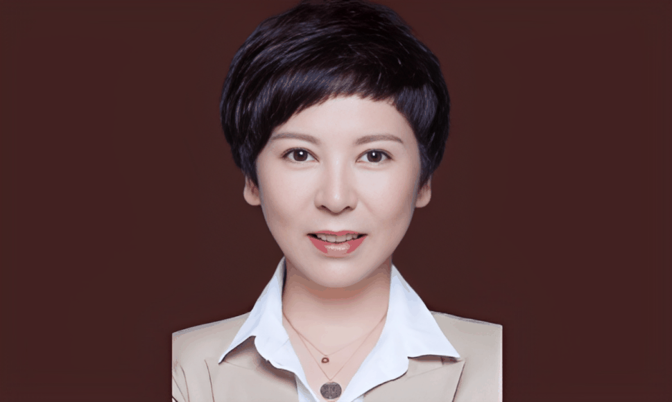 栾奕