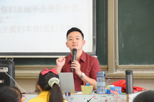 邹周(环球记忆锦标赛裁判)