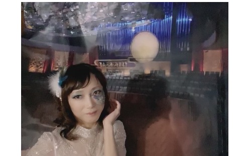姜莉莉(国家一级演员、歌唱家)