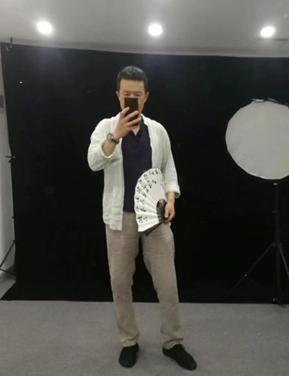 刘伟(职业书法人)