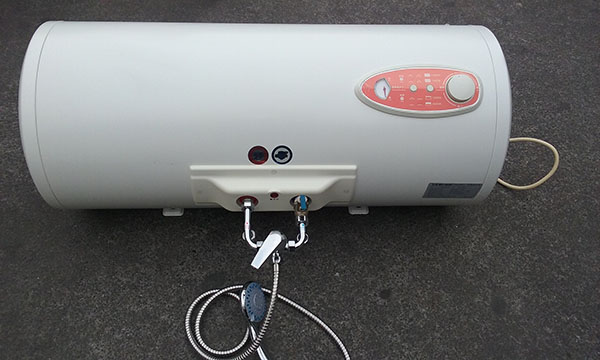 电淋浴器哪个牌子好 电淋浴器