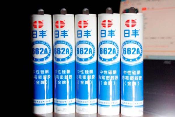 中性玻璃胶多久干 中性玻璃胶