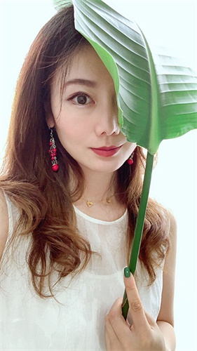 拍一张照片,就能设计成一幅海报!(附实操改稿案例)