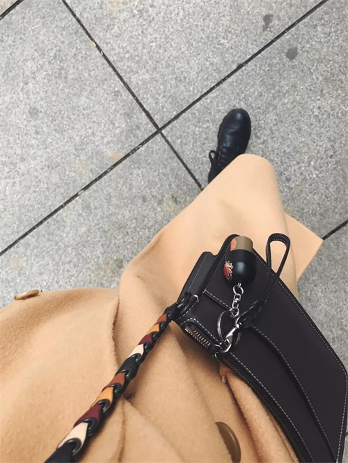 拍一张照片，就能做出一幅海报！