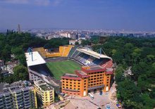 医药足球俱乐部