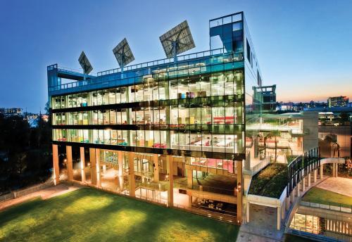 昆士兰科技大学