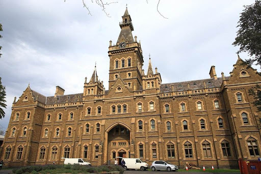 墨尔本皇后学院