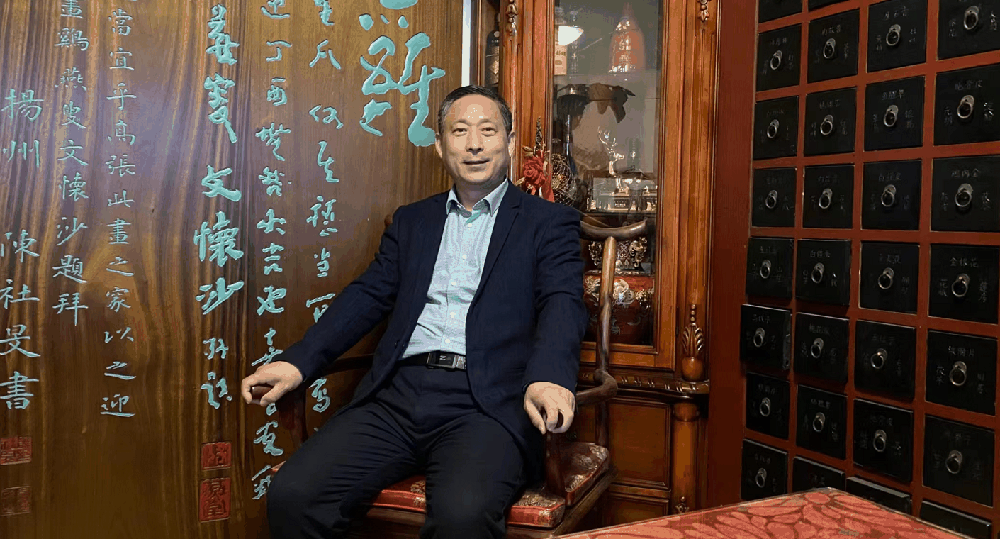 张富刚人物主图