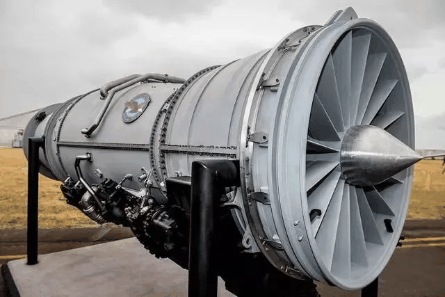 三发动机喷气式飞机